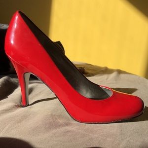 Red Jessica Simpson heels
